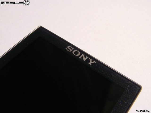 【開箱】Sony NWZ-A845之OLED螢幕有夠鮮艷～