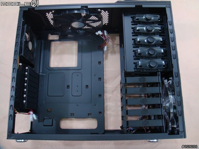 [黑化]CoolerMaster HAF922 開箱(圖多)
