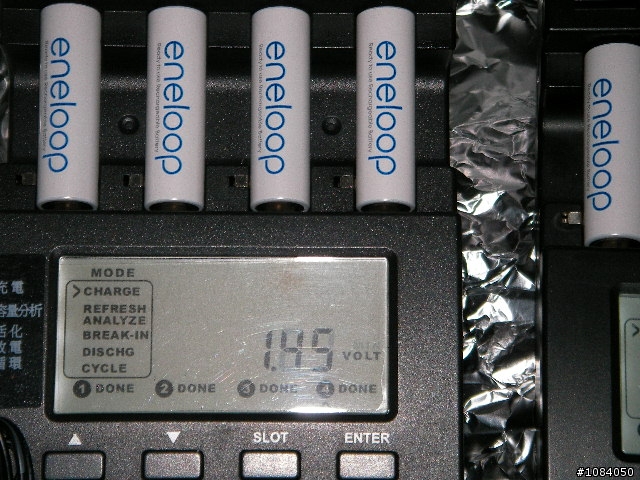 SANYO低自放eneloop公司貨水貨和SONY低自放日本製大陸製評定