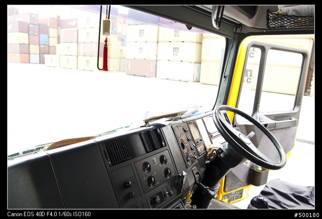 [偽開箱] 兒時的好奇‧機場消防截擊車  報告 - 圖檔已上載01