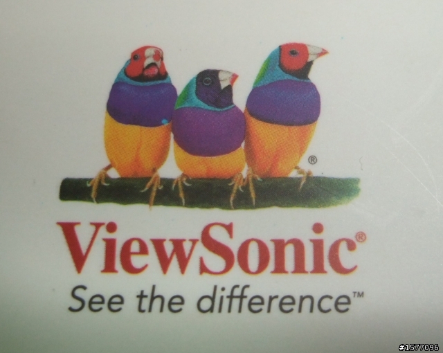 第一次開箱~優派 ViewSonic VPD400 8G MP5 粉粉粉紅~