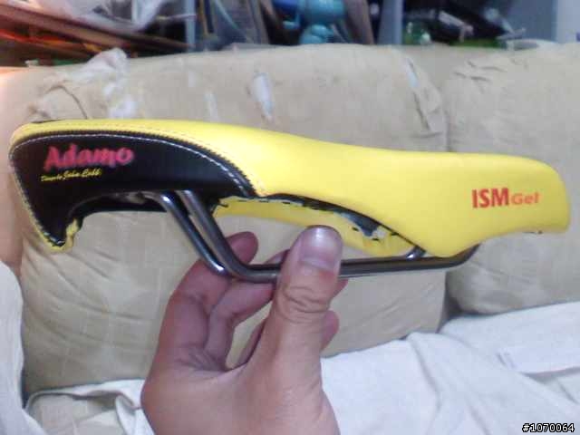 （開箱）ISM ADAMO RACING 人體工學 座墊