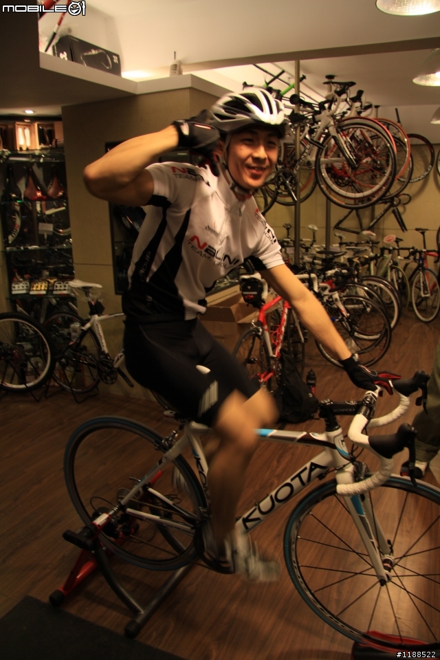 [開箱] 2010 KUOTA KOM ag2r 車隊版  ~~~  清新陽光 過年開箱