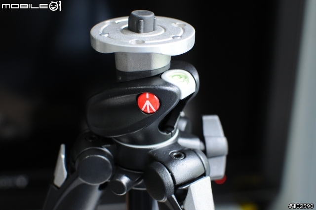 [分享] Nikkor 35mm f1.8 & Manfrotto 190XPROB & 804RC2