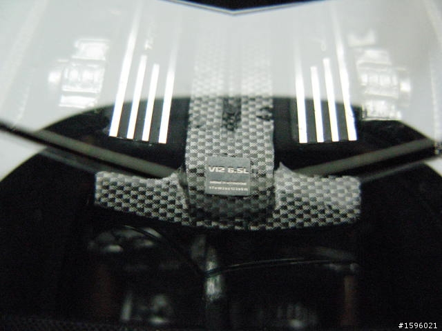 MR  1/18  LAMBORGHINI  Reventon