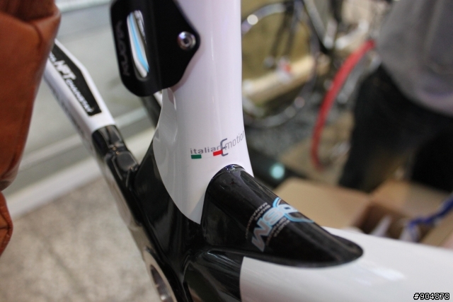 [開箱文]2010 AG2R KOM  車架開箱[成車圖補完]