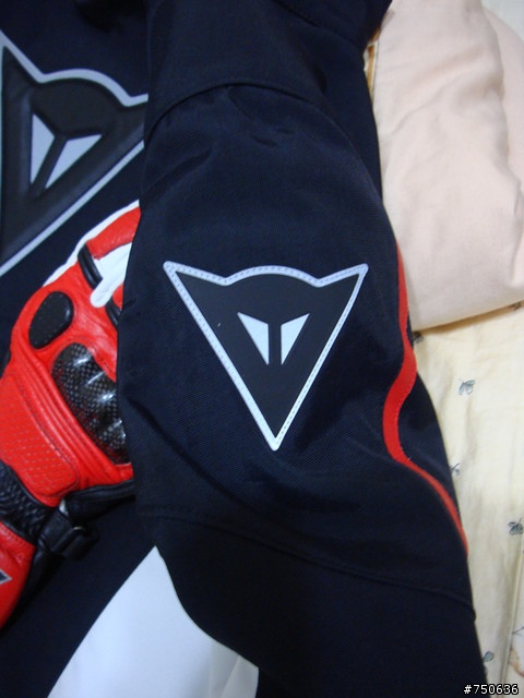 ~開箱~DAINESE SF TEX 四季防摔衣!!