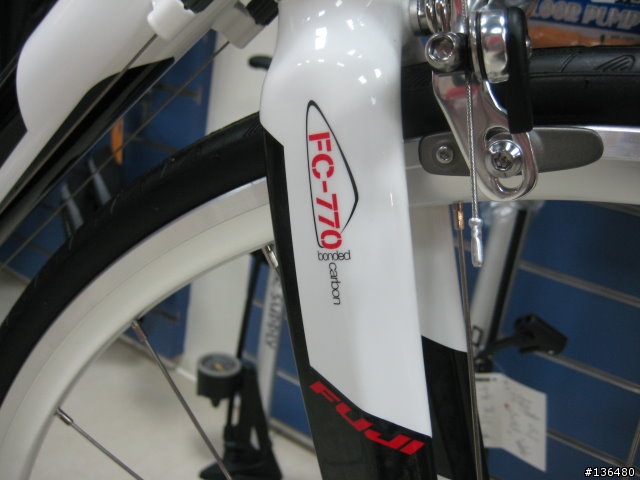 【雙開箱文】2010 FUJI Roubaix 2.0   &   2009 Nevada1.0