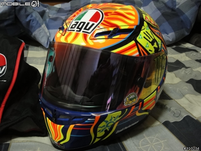 過年換新帽之AGV GP-TECH 簡單開箱
