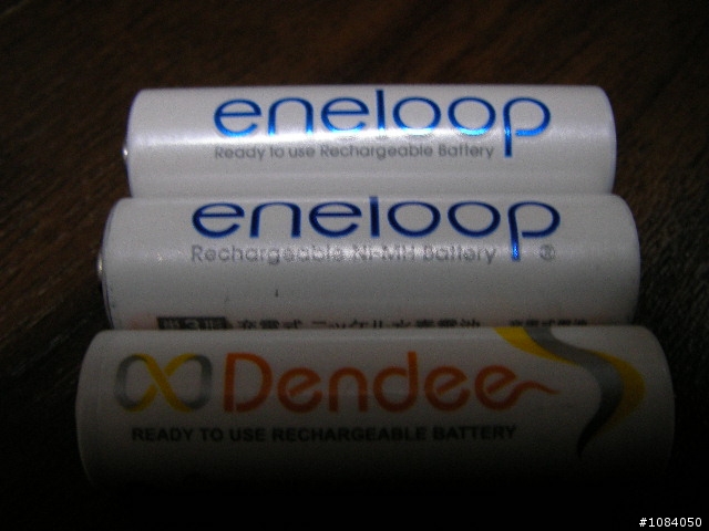 SANYO低自放eneloop公司貨水貨和SONY低自放日本製大陸製評定
