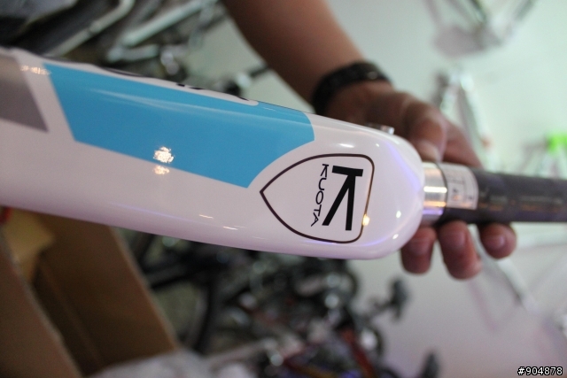 [開箱文]2010 AG2R KOM  車架開箱[成車圖補完]