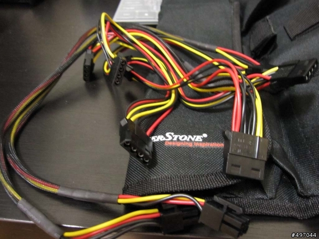 [開箱]SilverStone DA650 全模組化電源供應器 (就只有開箱)