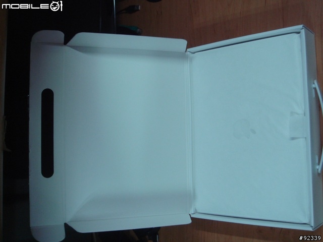 [開箱] MACBOOK 小白 第一顆蘋果