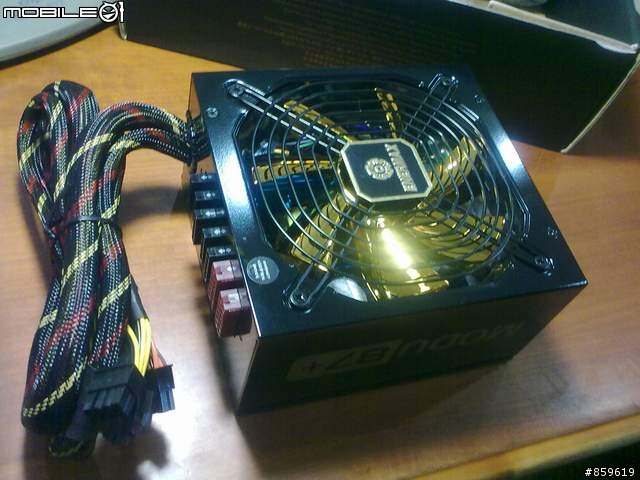 不專業開箱文 金牌ENERMAX 700W modu 87+