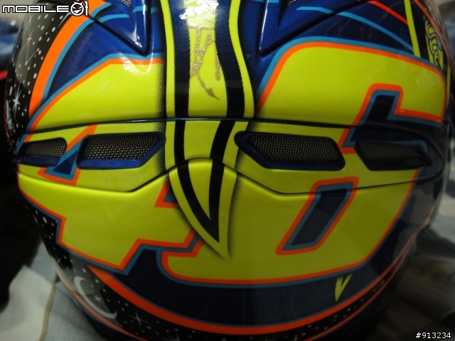 過年換新帽之AGV GP-TECH 簡單開箱