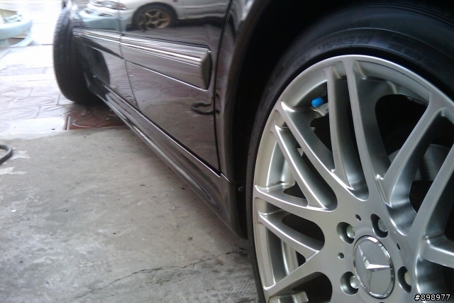 W210 Carlsson look 下包包覆卡夢貼紙 (看慣新車者請勿進入)