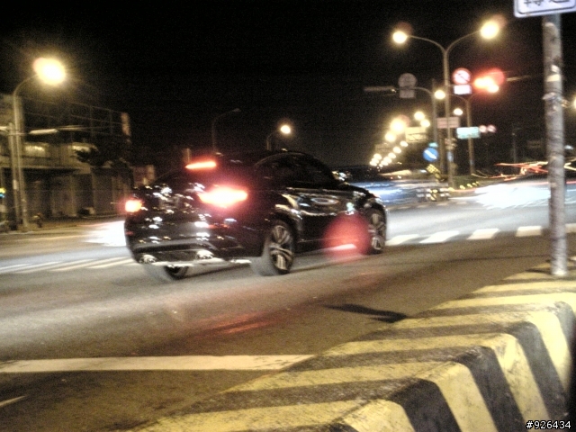 發現BMW X6M