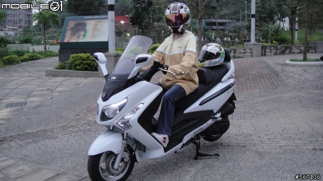 [開箱]再來一發!!!RV250 EVO 冰雪白