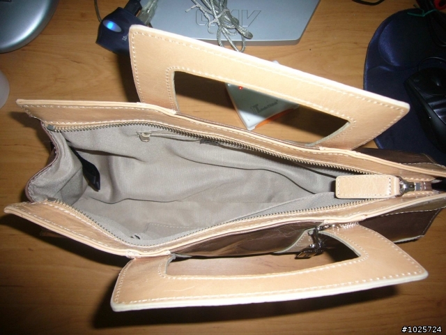 敗了 Kenneth Cole Reaction