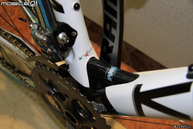 [開箱] 2010 KUOTA KOM ag2r 車隊版  ~~~  清新陽光 過年開箱