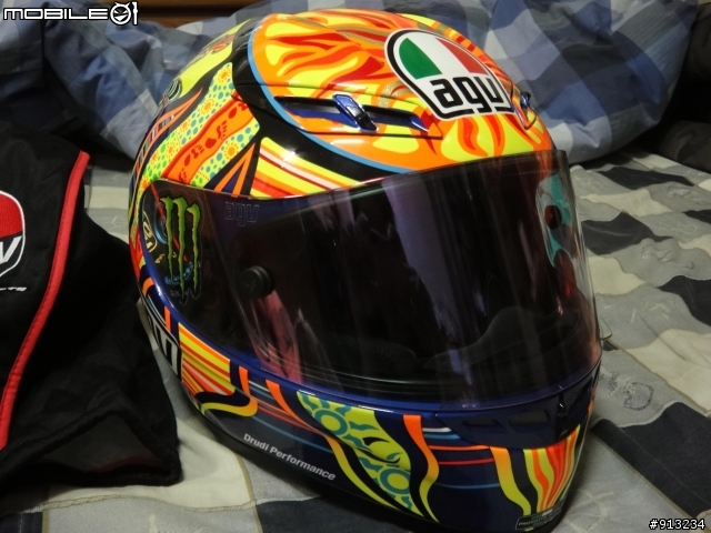 過年換新帽之AGV GP-TECH 簡單開箱
