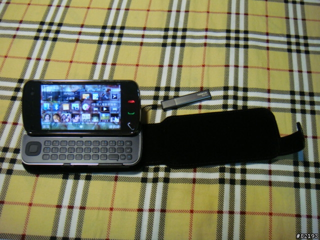 [開箱] NOKIA N97 (更新:買了超好用的專用皮套)