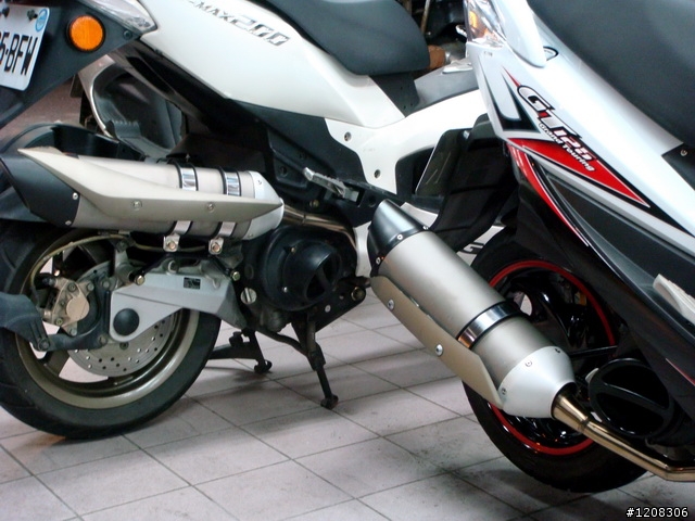 [開箱]GT125改YZF R1排氣管(02/20新增影音檔)