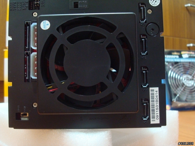 個人陣列伺服器分享~I7 920+ASUS P6X58D Permium+12GB DDR3 1600