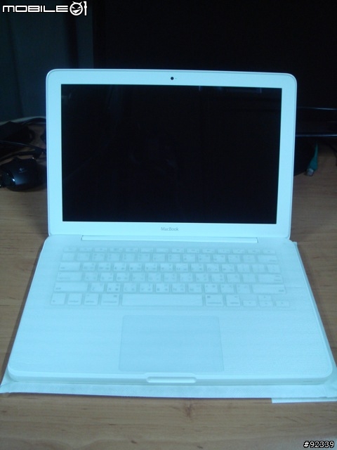 [開箱] MACBOOK 小白 第一顆蘋果