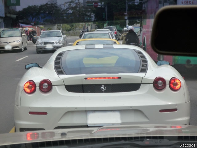 泡湯路上遇雙馬~