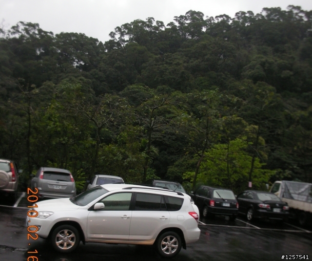 [開箱♡]正2010年式RAV4 2.4 E規之小白胖你回來了~♡(標配DENSO長效銥合金火星塞+後保桿有內鐵+DENSO油門踏板)