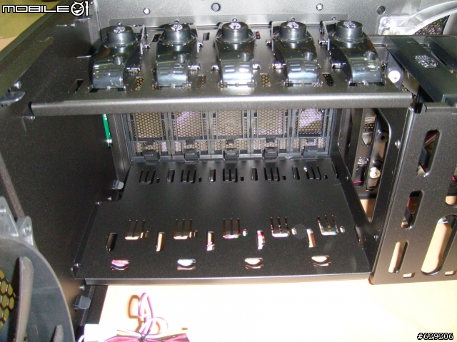[黑化]CoolerMaster HAF922 開箱(圖多)