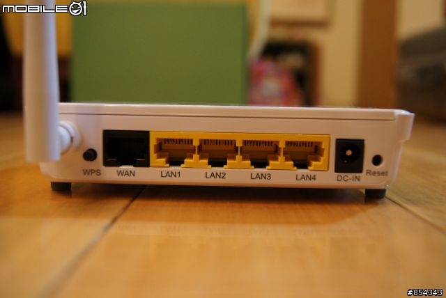 [開箱]SMCWBR14S-N4無線分享器 + 無線網卡 - Mobile01