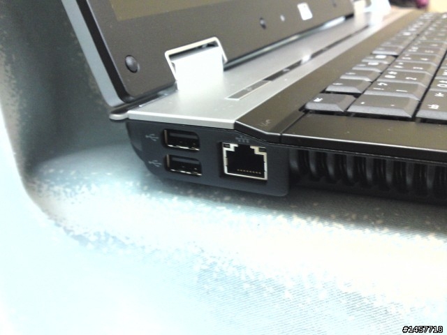 [開箱]HP EliteBook 8530w WB263PA