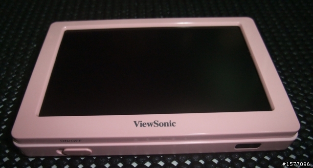 第一次開箱~優派 ViewSonic VPD400 8G MP5 粉粉粉紅~