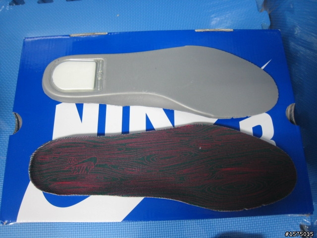 開箱文~NIKE SB 綠葉BLAZER