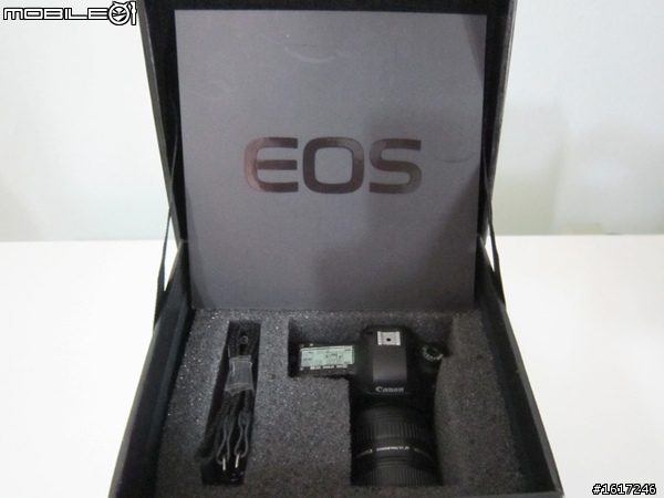Canon機皇現身!!!? "Canon 5D Mark II" 造型隨身碟