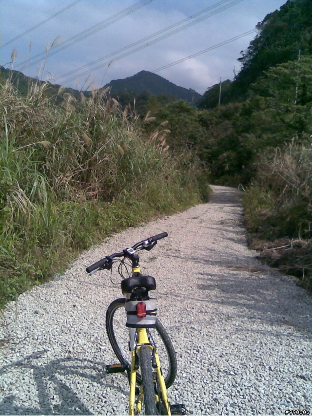 虎年首發-原路來回之爆累東眼山，初試Off Road~