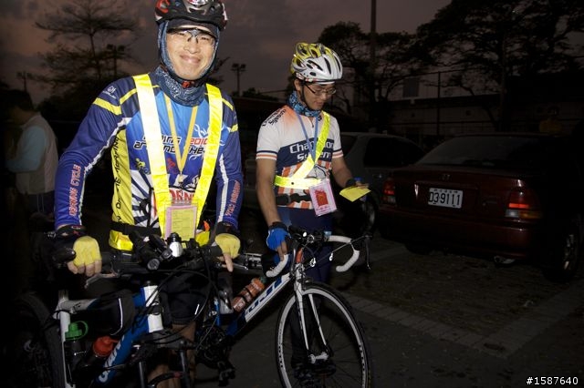 偷‧拍   2/27瘋300K選手英姿  選手們，敬請自行取用^^