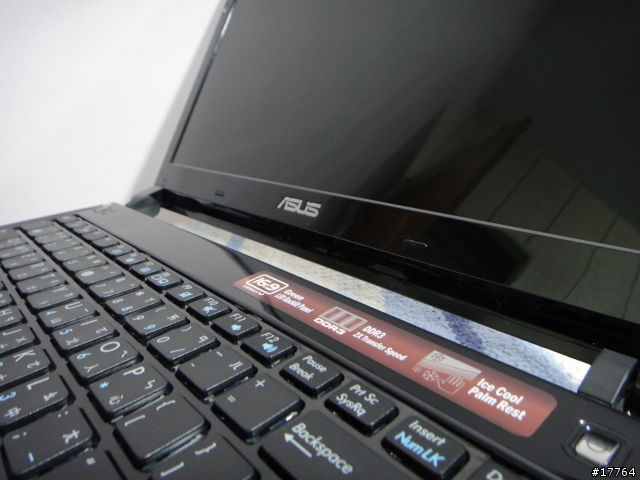『外型再進化 輕薄美型機 』ASUS UL30Vt