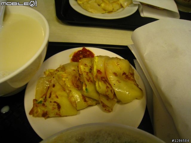排了兩個小時的豆漿店~~再現阜杭豆漿