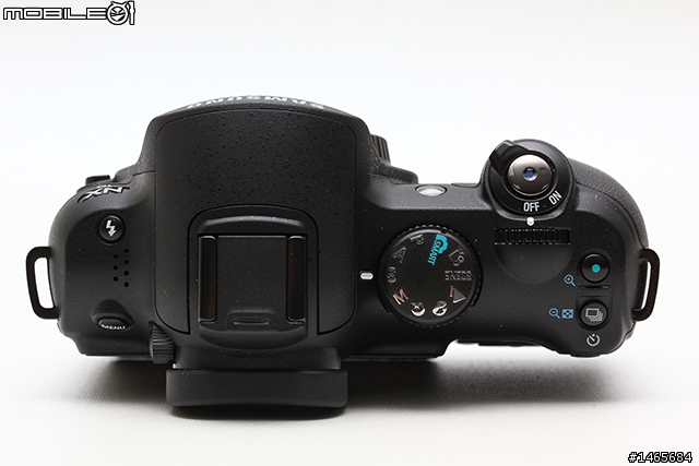 SAMSUNG NX10‧燒燙燙現身！