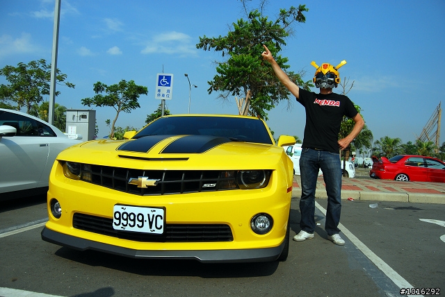 575、大黃蜂&R35 in夢時代