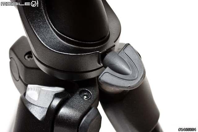 Manfrotto 7301YB - 搭配三向雲台的輕便腳架