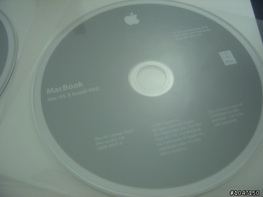 [非專業開箱-圖多] Macbook 小白快速開箱...圖片有點糊..