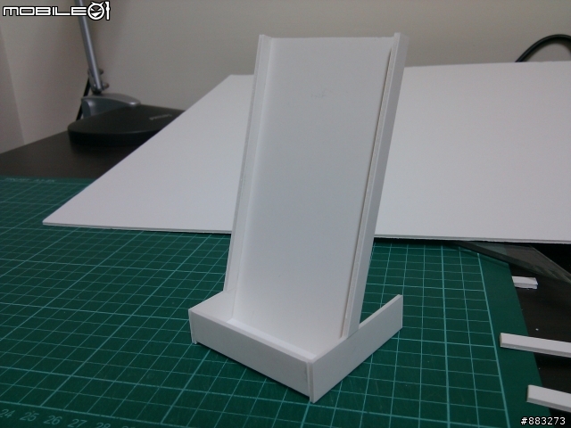 我不會寫程式，但是我會做座充~~~~