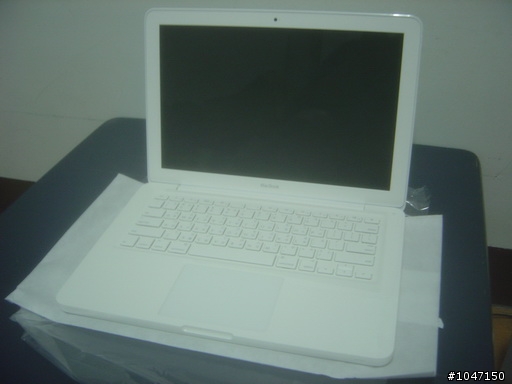 [非專業開箱-圖多] Macbook 小白快速開箱...圖片有點糊..