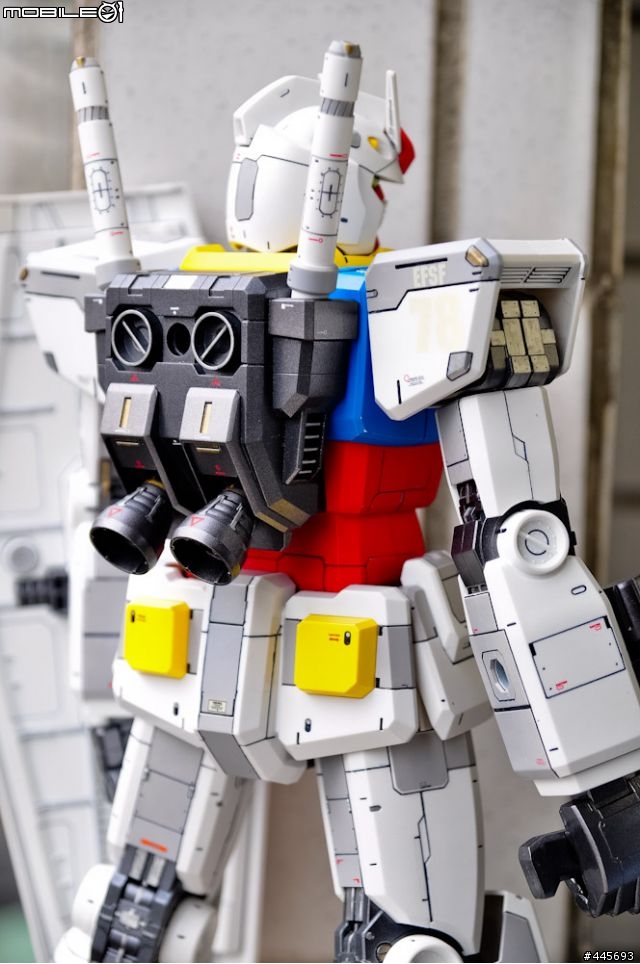 1:48 30th RX-78鋼彈  還真的蠻大隻的(圖多)補圖9/17