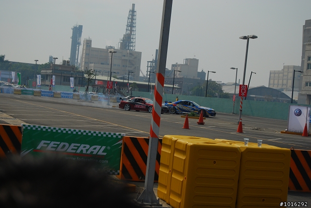 575、大黃蜂&R35 in夢時代