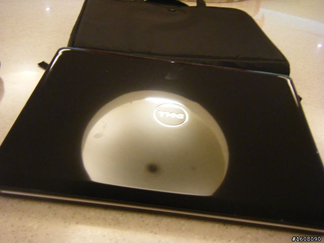 DELL INSPIRON 11z 簡單開箱